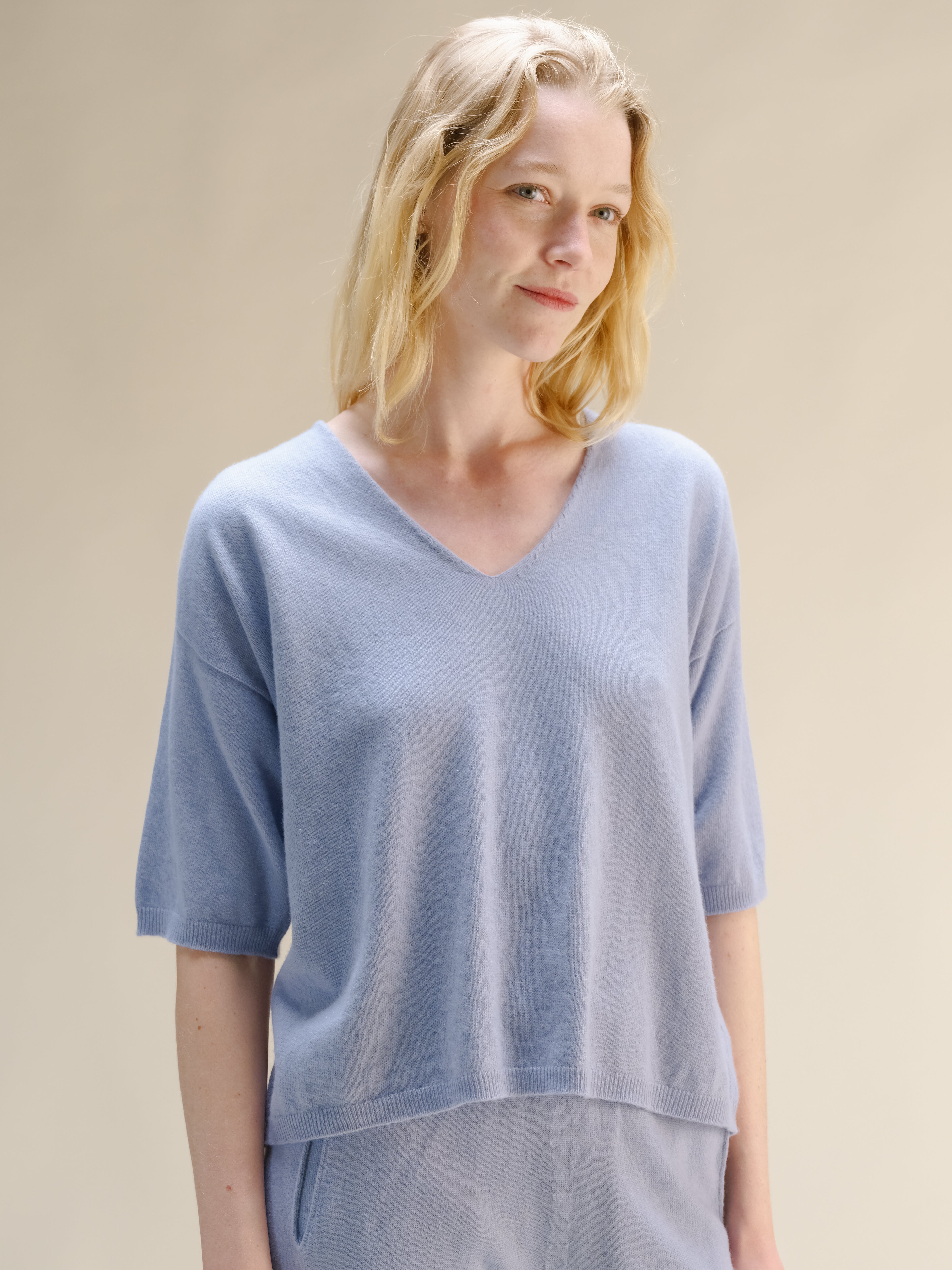 Camiseta de Cashmere Mezcla con Escote en V