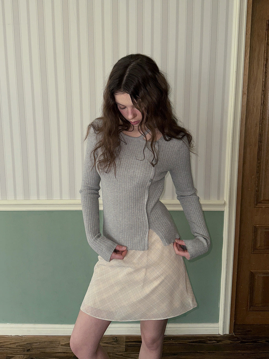 [TWEE] Marlon Asymmetrical Slit Button Long Sleeve Knit-2